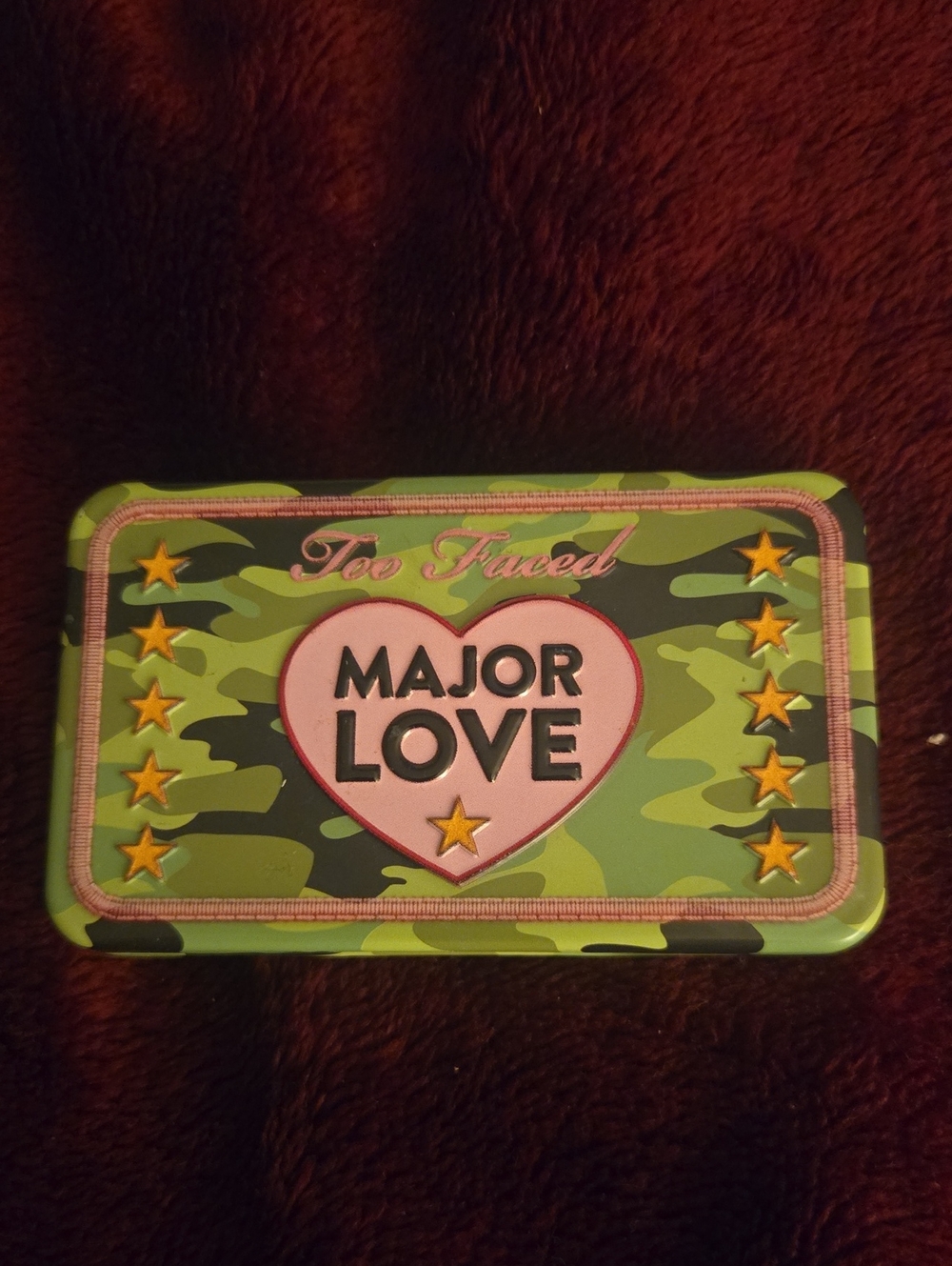 Too Faced Green Camo Wall Tin with Pink Heart and Gold Stars